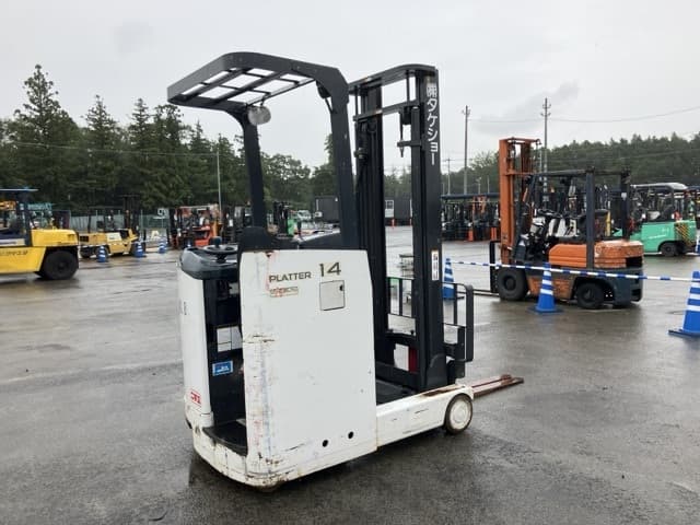 Reach Forklift — Auction (lot 8460-4015)