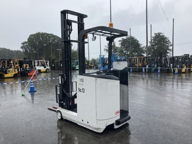 Reach Forklift — Auction (lot 8460-4017)