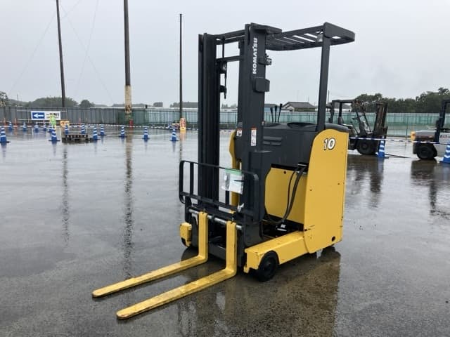 Reach Forklift — Auction (lot 8460-4019)