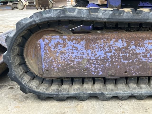 MINI EXCAVATOR — Auction (lot 8460-402)