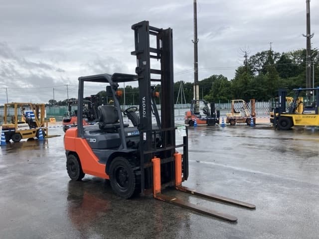 Forklift — Auction (lot 8460-4022)