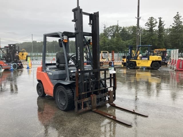 Forklift — Auction (lot 8460-4024)