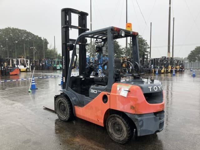 Forklift — Auction (lot 8460-4025)