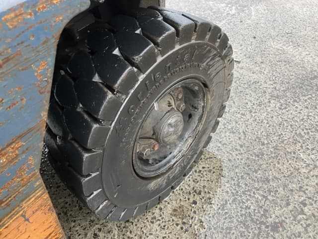 Forklift — Auction (lot 8460-4026)