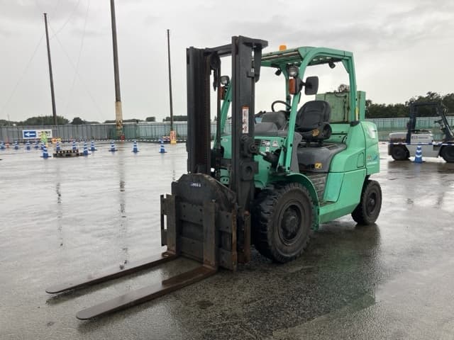 Forklift — Auction (lot 8460-4030)