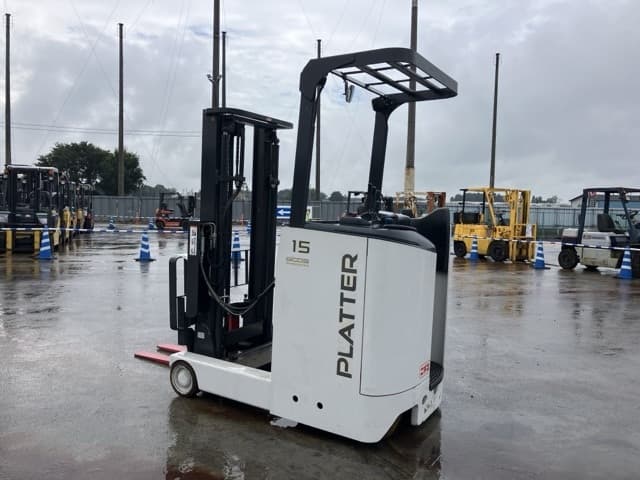 Reach Forklift — Auction (lot 8460-4034)