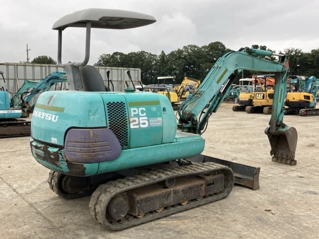 MINI EXCAVATOR — Auction (lot 8460-404)