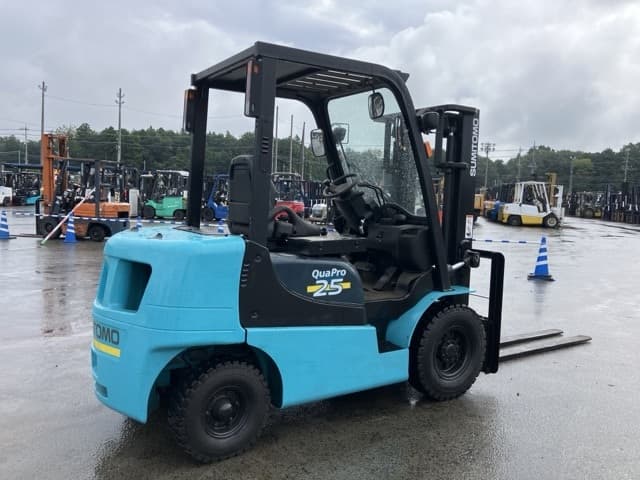 Forklift — Auction (lot 8460-4042)