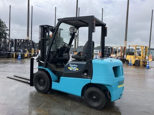Forklift — Auction (lot 8460-4042)
