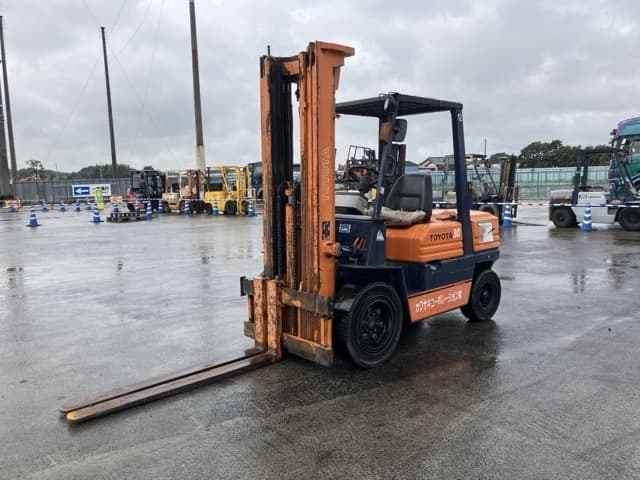Forklift — Auction (lot 8460-4043)