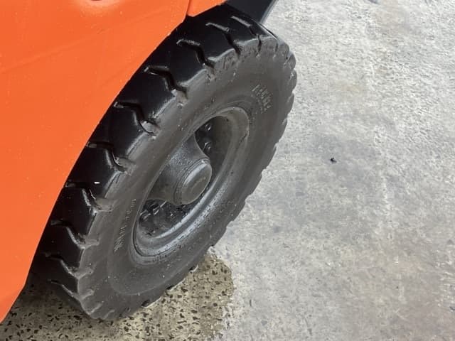 Forklift — Auction (lot 8460-4044)