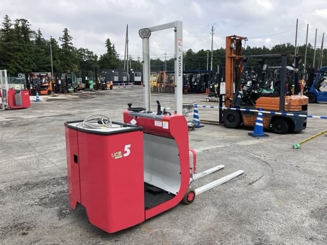Battery Forklift — Auction (lot 8460-4047)