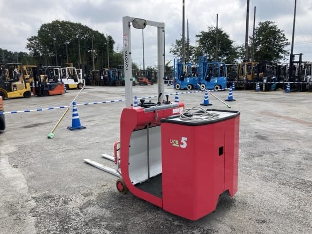 Battery Forklift — Auction (lot 8460-4047)