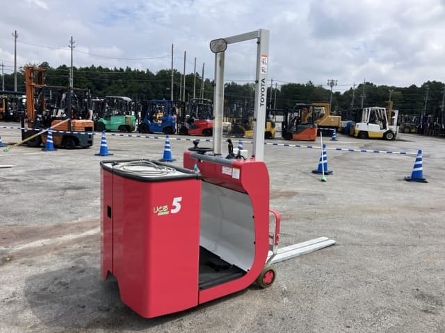 Battery Forklift — Auction (lot 8460-4048)