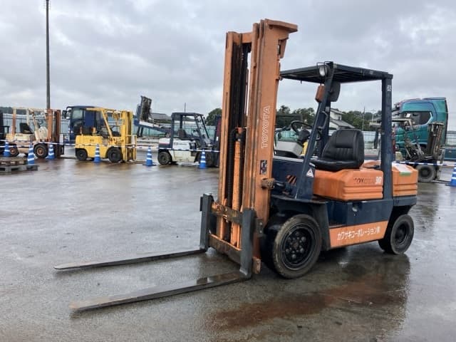 Forklift — Auction (lot 8460-4049)