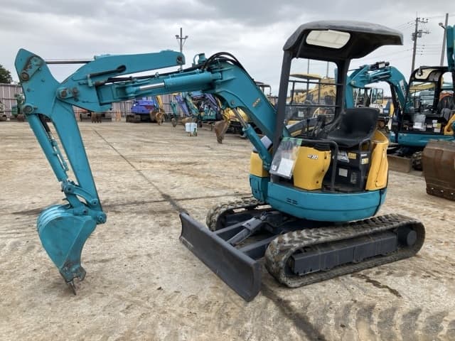 MINI EXCAVATOR — Auction (lot 8460-405)