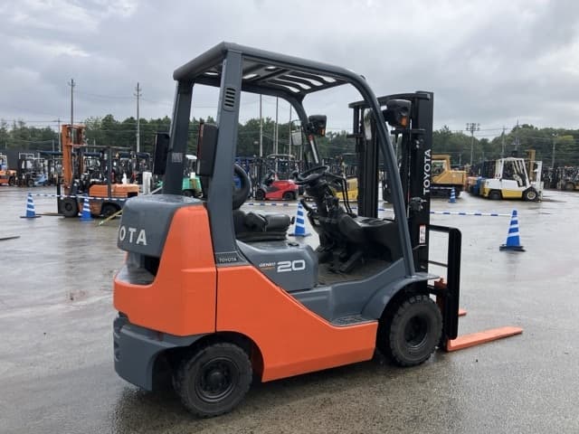 Forklift — Auction (lot 8460-4050)