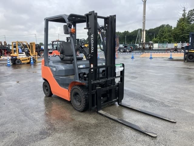 Forklift — Auction (lot 8460-4051)
