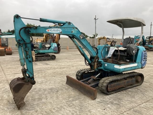 MINI EXCAVATOR — Auction (lot 8460-406)