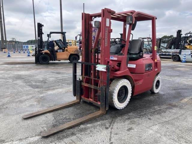 Forklift — Auction (lot 8460-4061)