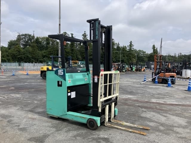 Reach Forklift — Auction (lot 8460-4062)