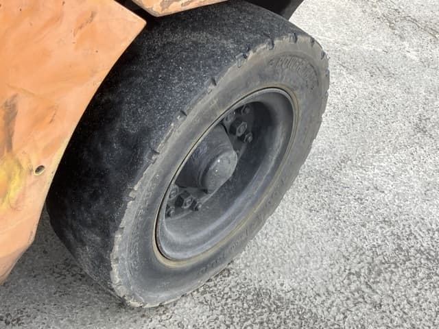 Forklift — Auction (lot 8460-4063)