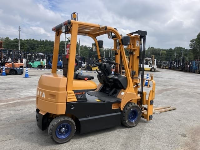 Battery Forklift — Auction (lot 8460-4065)