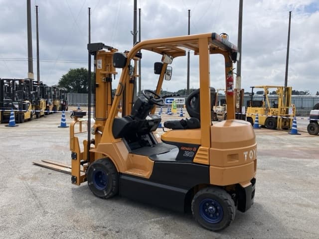 Battery Forklift — Auction (lot 8460-4065)