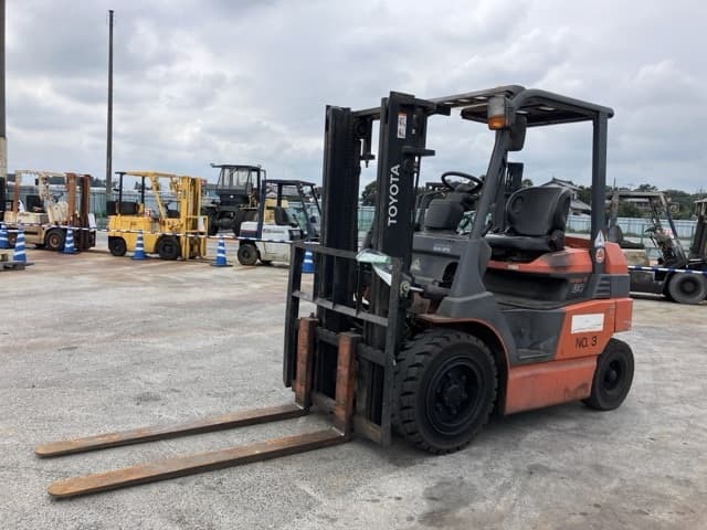 Battery Forklift — Auction (lot 8460-4068)