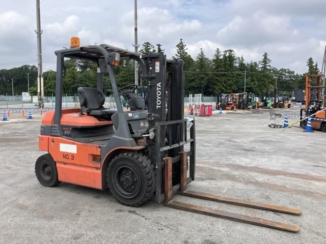 Battery Forklift — Auction (lot 8460-4068)