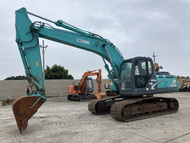 EXCAVATOR — Auction (lot 8460-407)