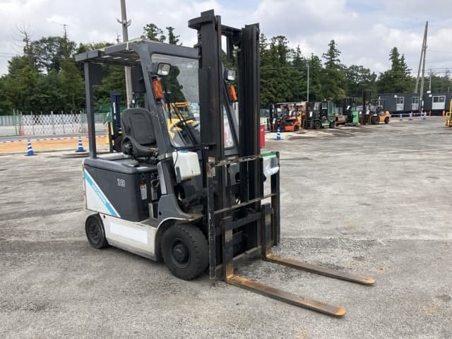 Battery Forklift — Auction (lot 8460-4070)