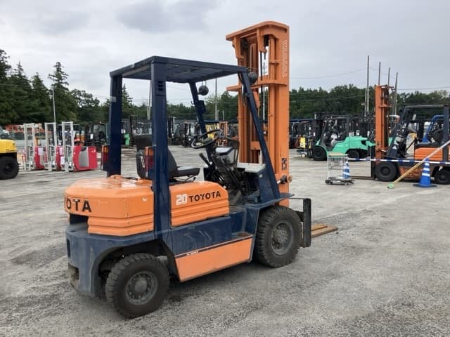 Forklift — Auction (lot 8460-4073)