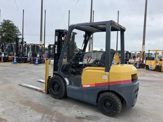 Forklift — Auction (lot 8460-4077)
