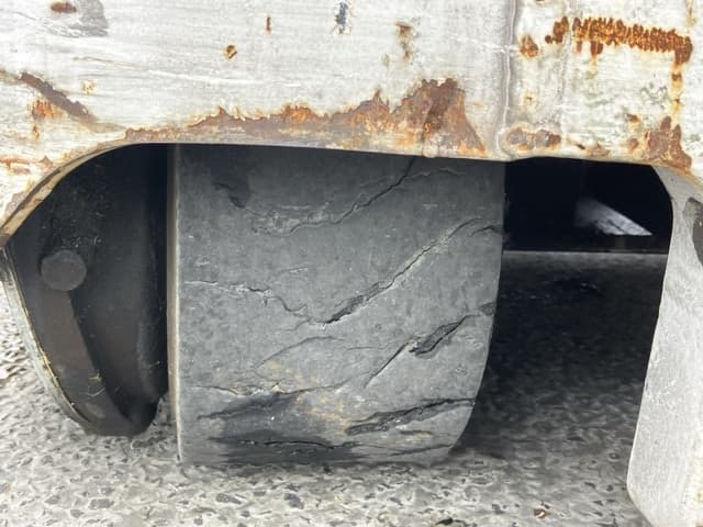 Reach Forklift — Auction (lot 8460-4083)
