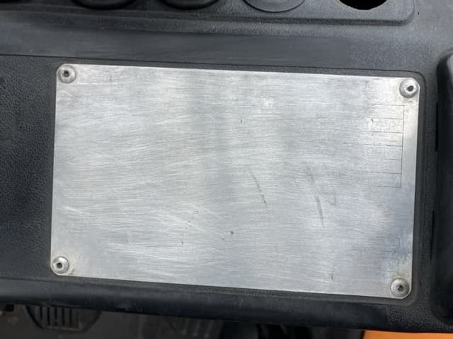 Forklift — Auction (lot 8460-4090)