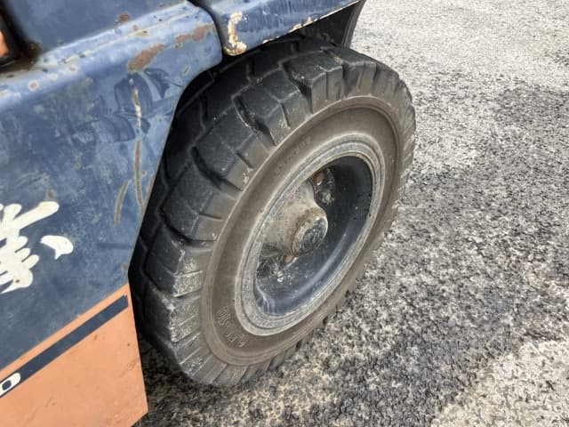 Forklift — Auction (lot 8460-4092)
