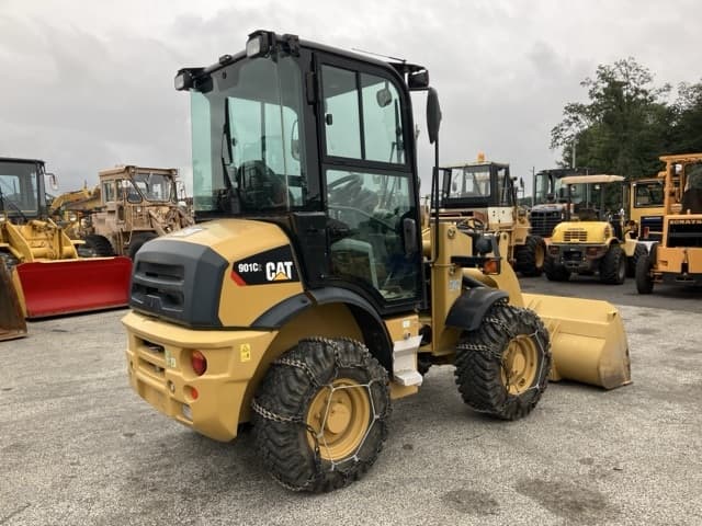 MINI WHEEL LOADER — Auction (lot 8460-410)