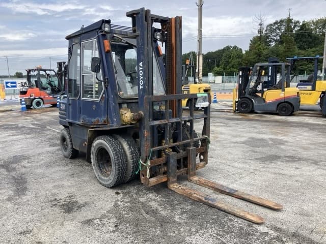 Forklift — Auction (lot 8460-4106)