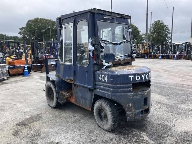 Forklift — Auction (lot 8460-4106)