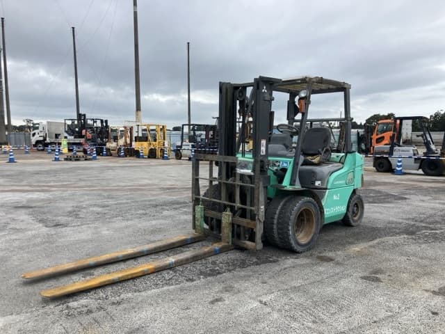 Forklift — Auction (lot 8460-4111)