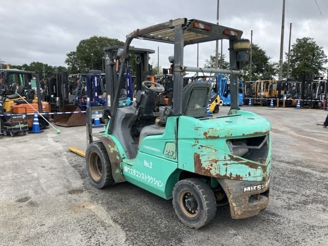 Forklift — Auction (lot 8460-4111)