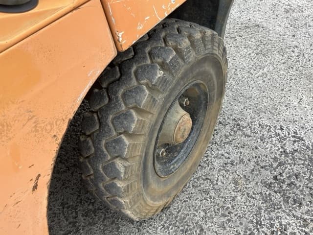 Forklift — Auction (lot 8460-4113)