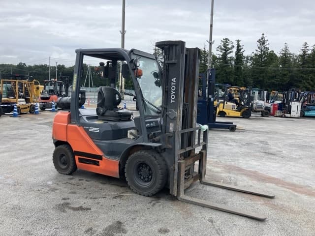 Forklift — Auction (lot 8460-4114)