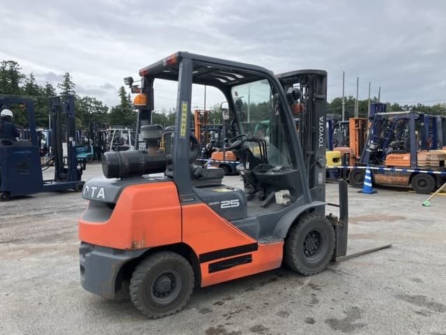 Forklift — Auction (lot 8460-4114)