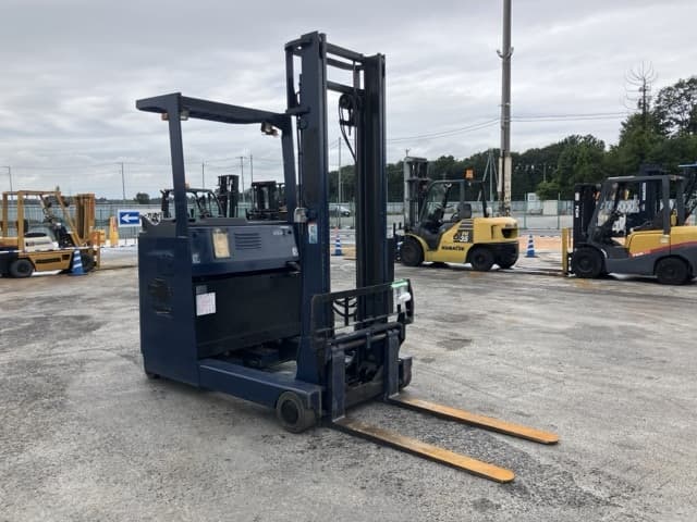 Reach Forklift — Auction (lot 8460-4115)