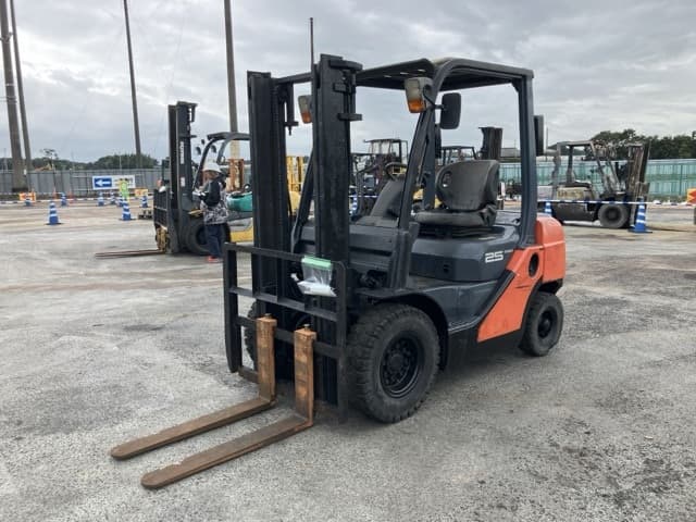 Forklift — Auction (lot 8460-4116)