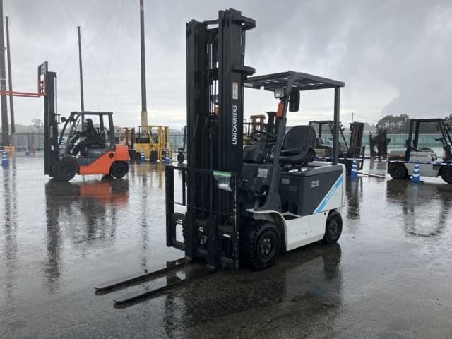 Battery Forklift — Auction (lot 8460-4118)