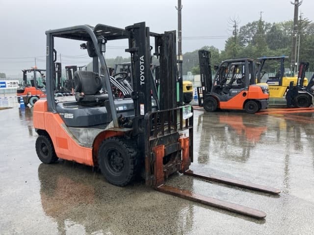 Forklift — Auction (lot 8460-4119)