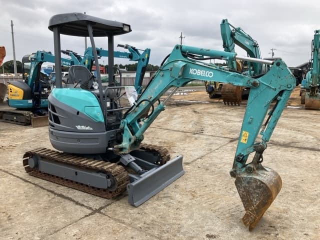 MINI EXCAVATOR — Auction (lot 8460-412)